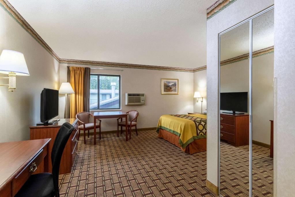 Super 8 By Wyndham Marysville/port Huron Area 2*