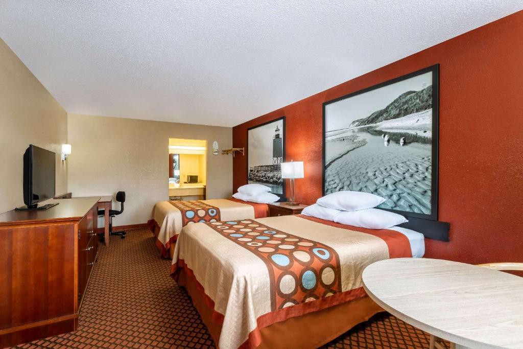 Super 8 By Wyndham Marysville/port Huron Area Motel