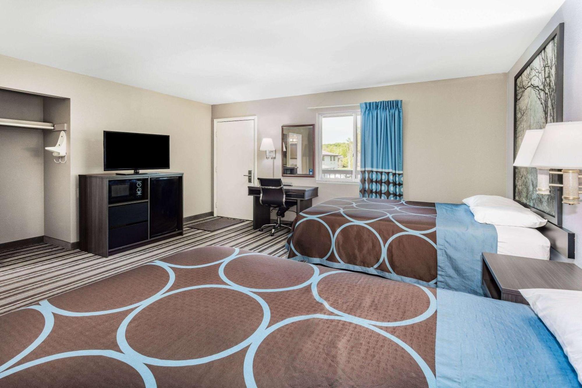 Motel Super 8 By Wyndham Marysville/port Huron Area